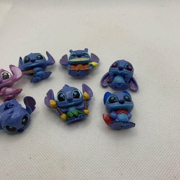 Lilo & Stitch Disney Doorables Lot 7 Pieces Collector's Figures - Picture 4 of 9